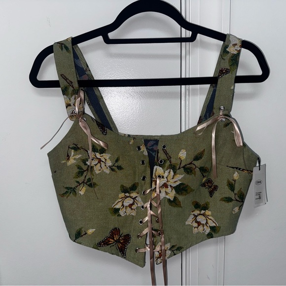 Cider Green Floral Lace-Up Tank Top - Picture 2 of 4